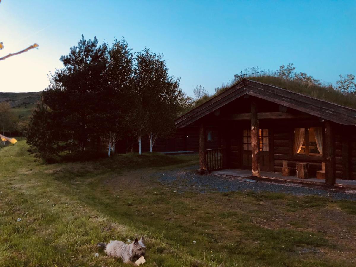 Log Home Village Ълвърстън Екстериор снимка