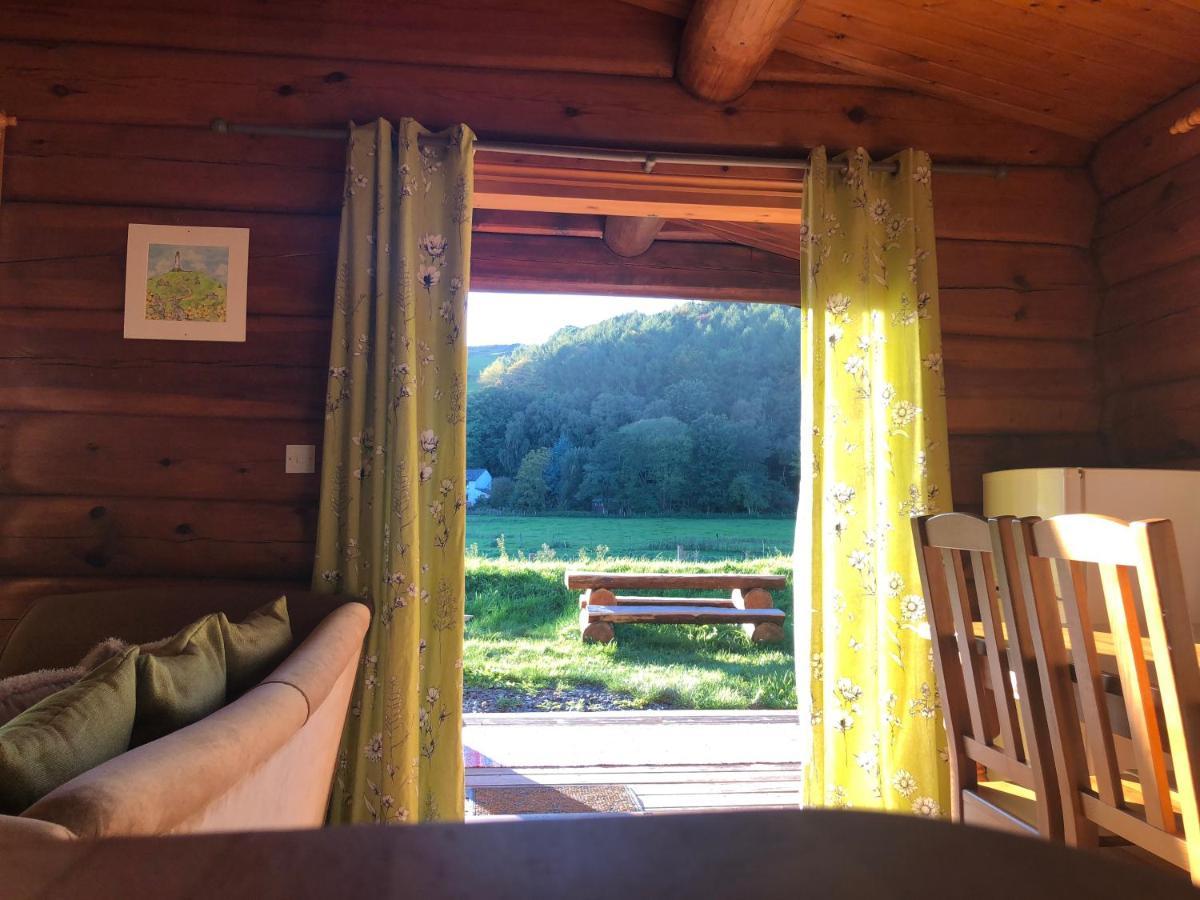 Log Home Village Ълвърстън Екстериор снимка