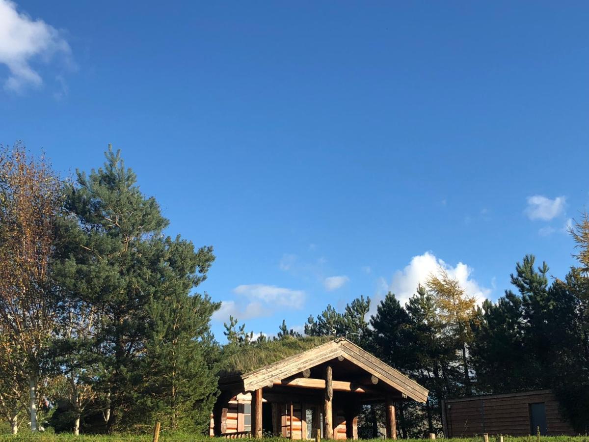 Log Home Village Ълвърстън Екстериор снимка