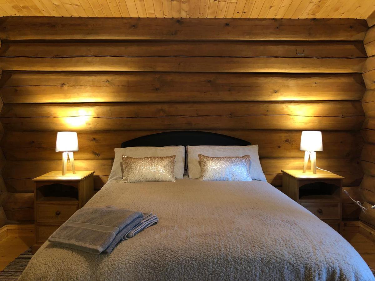 Log Home Village Ълвърстън Екстериор снимка