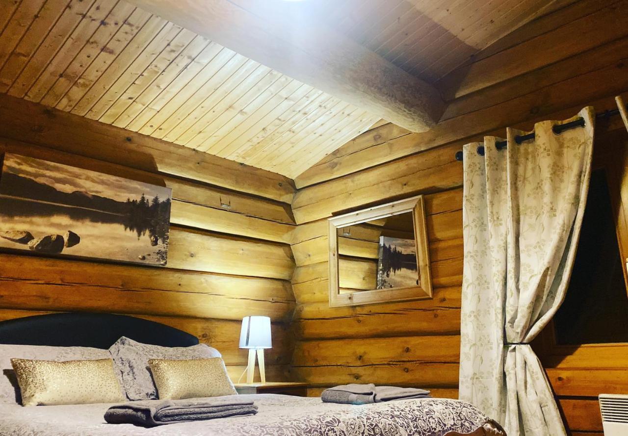 Log Home Village Ълвърстън Екстериор снимка