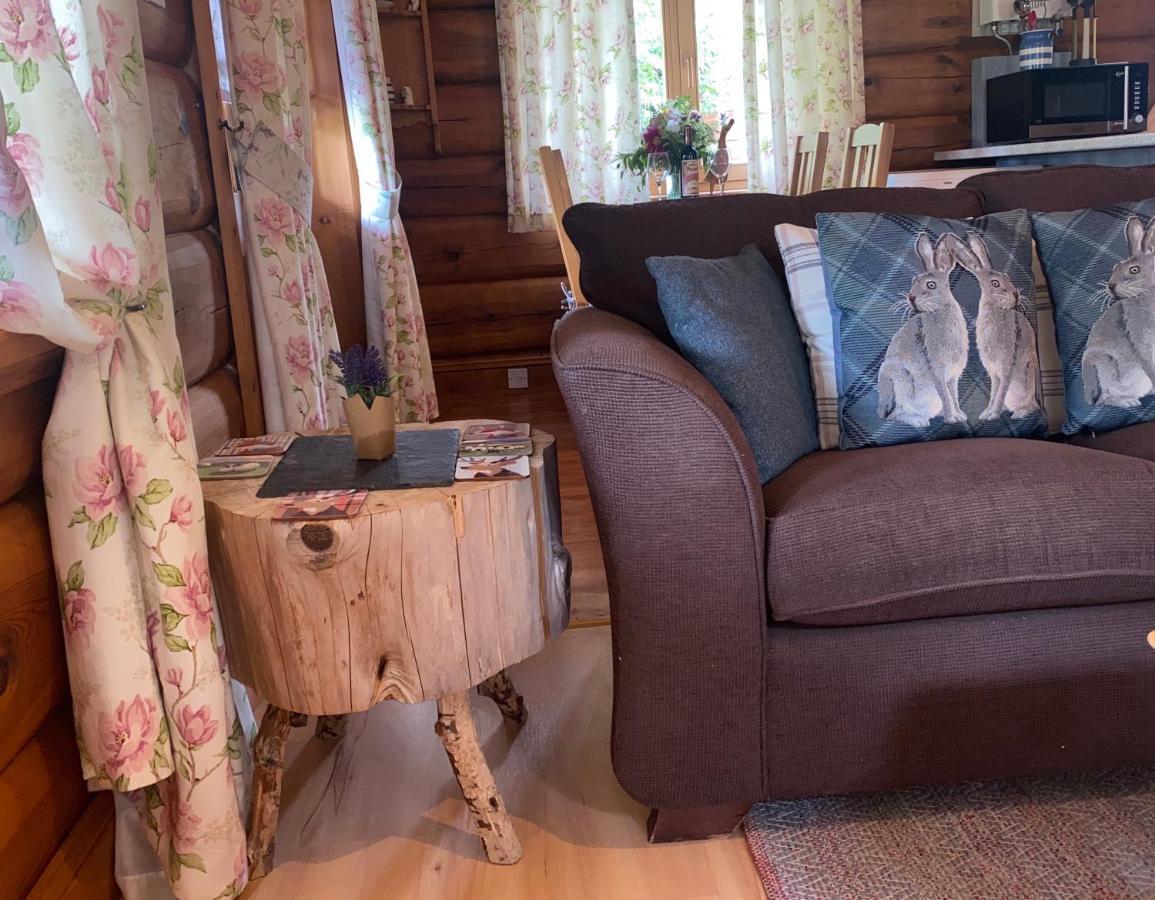 Log Home Village Ълвърстън Екстериор снимка