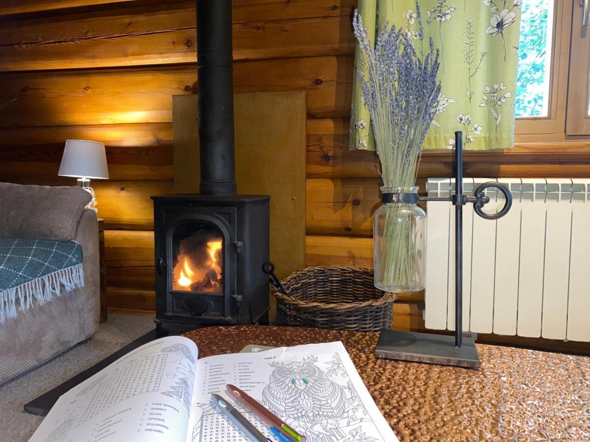 Log Home Village Ълвърстън Екстериор снимка