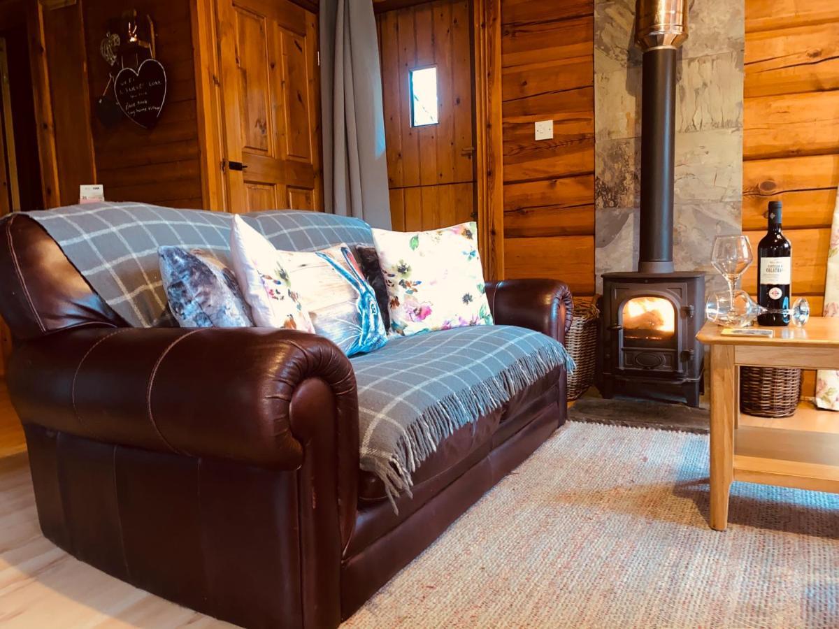 Log Home Village Ълвърстън Екстериор снимка