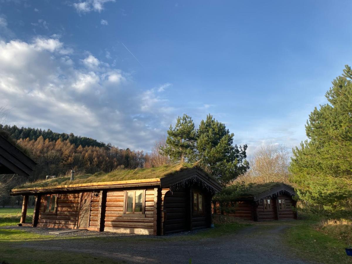 Log Home Village Ълвърстън Екстериор снимка