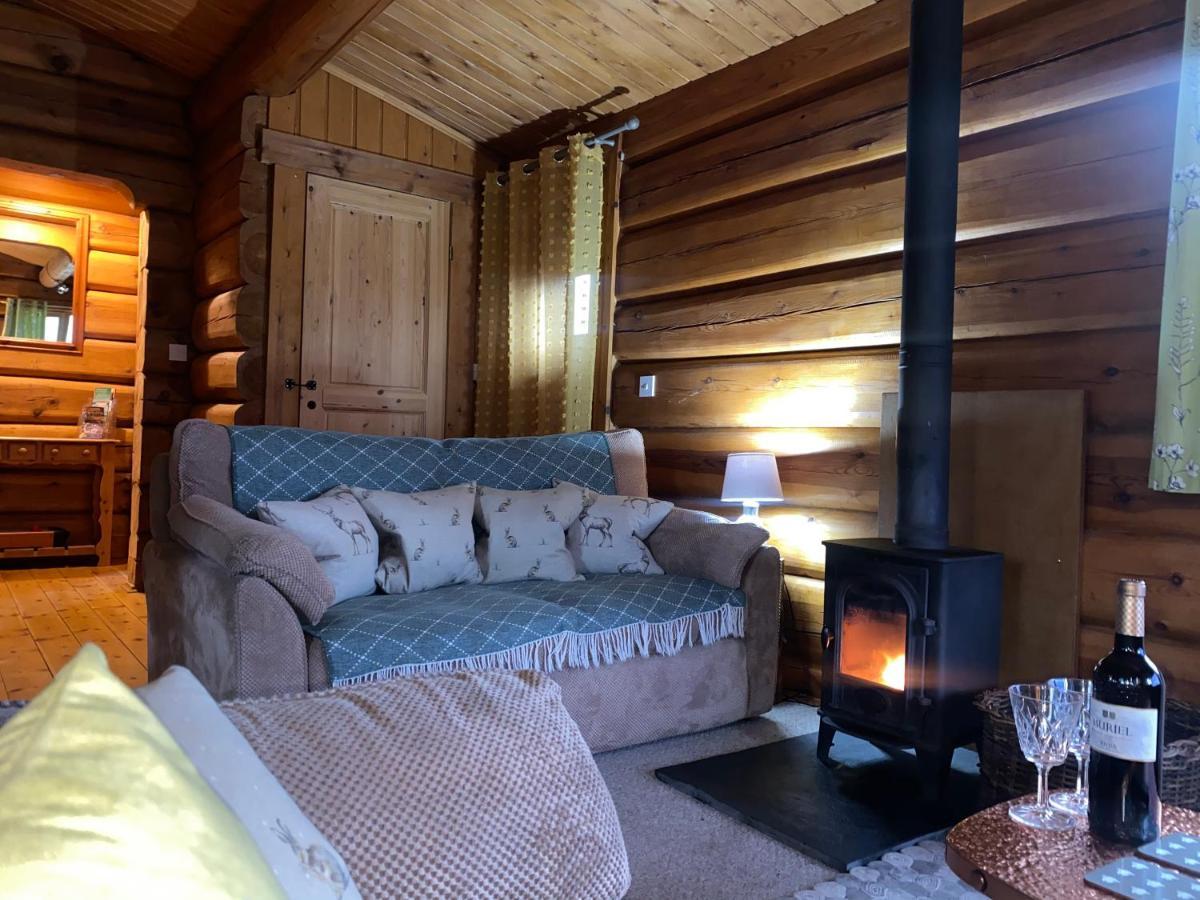 Log Home Village Ълвърстън Екстериор снимка